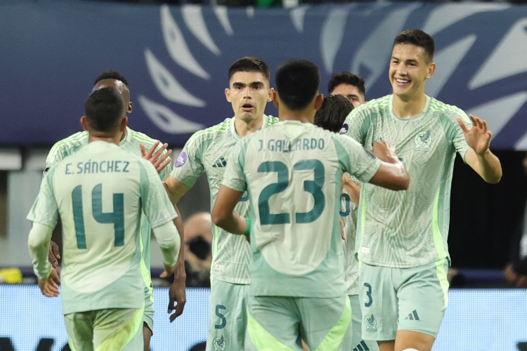 Esta sería la alineación de México para el juego de HOY contra Uruguay 