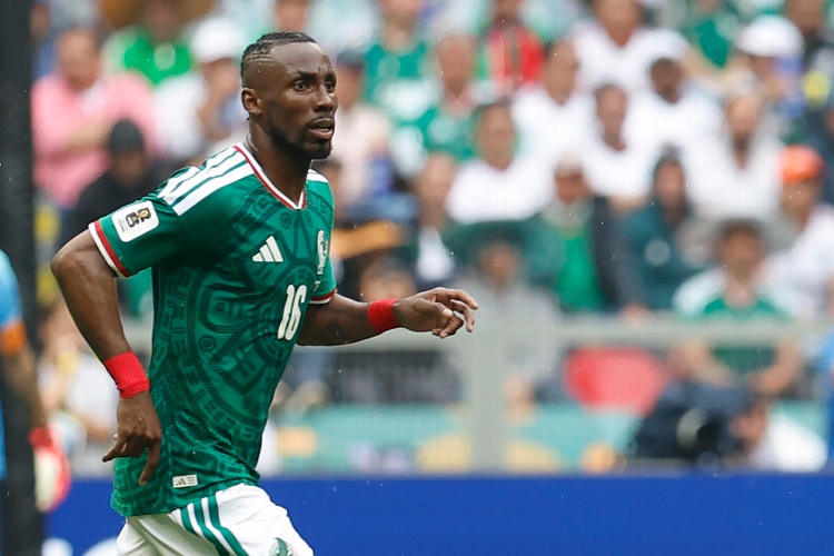 Colombia lo quería, pero Julián Quiñones eligió a México