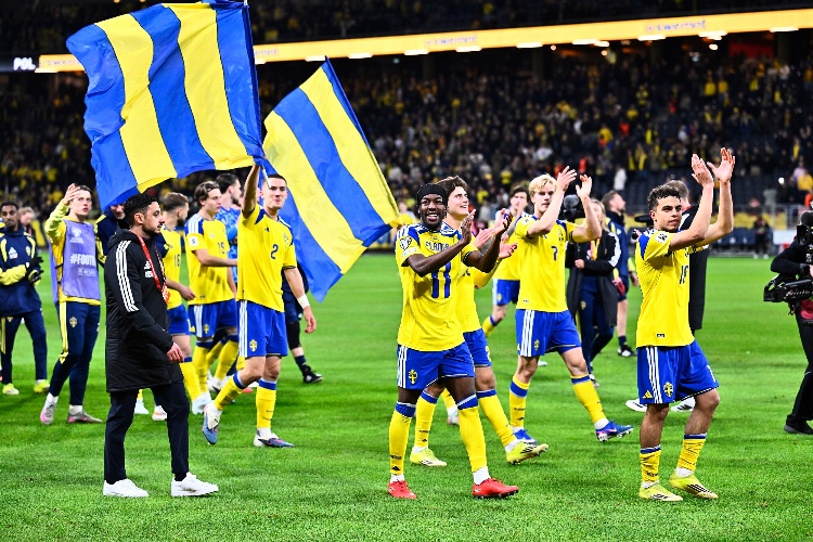 La curiosa razón por la que un jugador sueco no celebró tras anotar gol en el Mundial