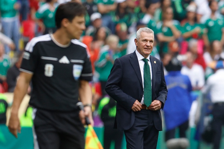Javier Aguirre, presente en todos los lideratos de México en mundiales